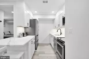 1821 19th St NW, Washington, DC 20009 - Photo 10