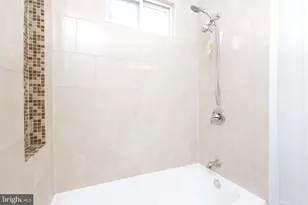 1911 17th St SE, Washington, DC 20020 - Photo 30