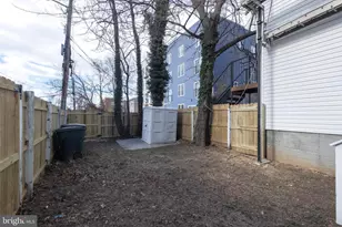 1911 17th St SE, Washington, DC 20020 - Photo 36