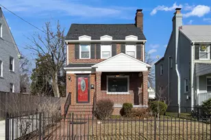 423 Quackenbos St NW, Washington, DC 20011 - Photo 2