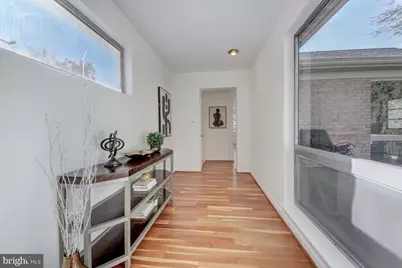 5814 Macarthur Boulevard NW, Washington, DC 20016 - Photo 8