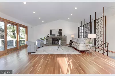 5814 Macarthur Boulevard NW, Washington, DC 20016 - Photo 1