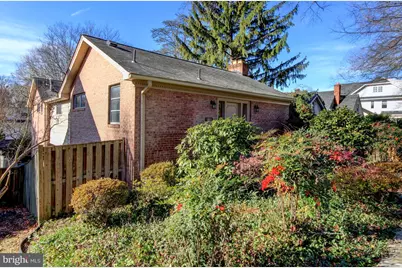 5814 Macarthur Boulevard NW, Washington, DC 20016 - Photo 26