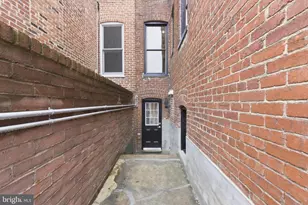 1319 East Capitol St SE, Washington, DC 20003 - Photo 52