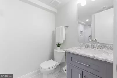1319 East Capitol Street SE, Washington, DC 20003 - Photo 46
