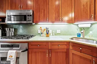 750 9th St SE, Washington, DC 20003 - Photo 6