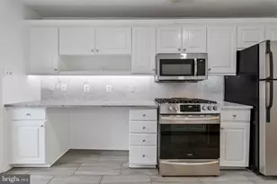 123 E St SE, Washington, DC 20003 - Photo 16