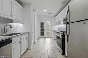 123 E St SE, Washington, DC 20003 - Photo 12
