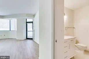 955 NW 26th Street NW, Washington, DC 20037 - Photo 30