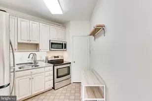 955 NW 26th Street NW, Washington, DC 20037 - Photo 96