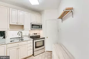 955 NW 26th Street NW, Washington, DC 20037 - Photo 62