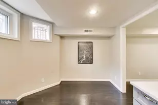 1724 21st St NW, Washington, DC 20009 - Photo 8