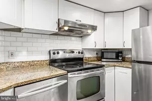 1438 Meridian Pl NW, Washington, DC 20010 - Photo 12