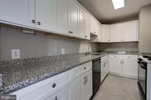 922 24th St NW, Washington, DC 20037 - Photo 14