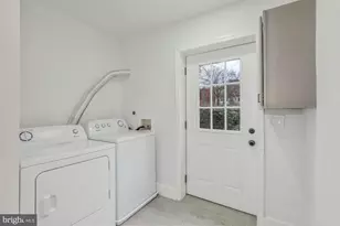 745 Kenyon St NW, Washington, DC 20010 - Photo 24