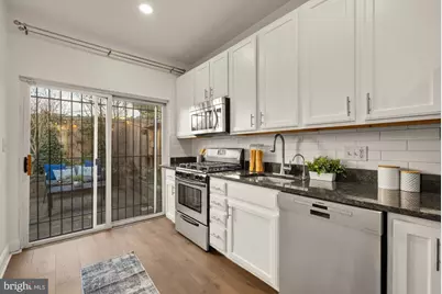 706 L Street SE, Washington, DC 20003 - Photo 8