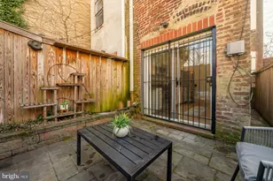 706 L St SE, Washington, DC 20003 - Photo 12