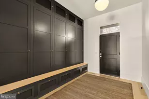 639 E St SE, Washington, DC 20003 - Photo 4