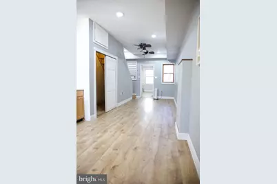 650 E Street SE, Washington, DC 20003 - Photo 2