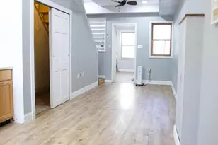 650 E St SE, Washington, DC 20003 - Photo 2