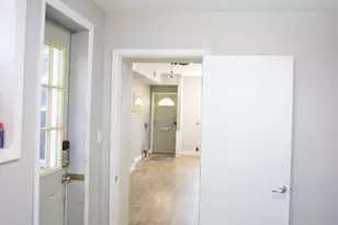 650 E St SE, Washington, DC 20003 - Photo 6