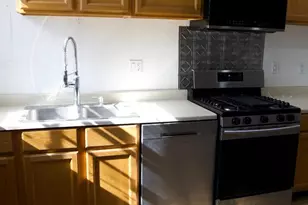 650 E St SE, Washington, DC 20003 - Photo 4