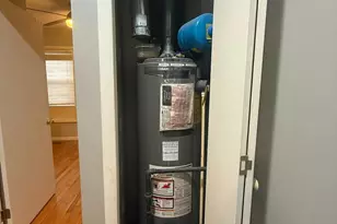 650 E St SE, Washington, DC 20003 - Photo 8