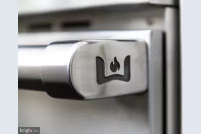 2913 University Terrace NW, Washington, DC 20016 - Photo 18