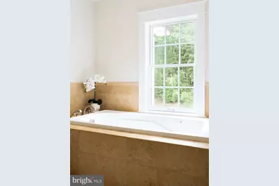 2913 University Terrace NW, Washington, DC 20016 - Photo 36