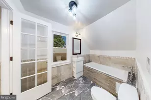 2806 Franklin St NE, Washington, DC 20018 - Photo 18