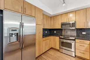 1025 1st St SE, Washington, DC 20003 - Photo 4