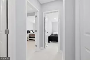 706 NW Longfellow Street NW, Washington, DC 20011 - Photo 36