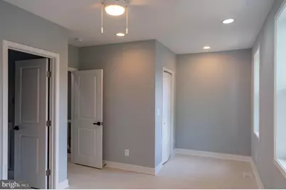 706 NW Longfellow Street NW, Washington, DC 20011 - Photo 12