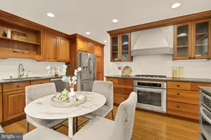 4257 Fordham Rd NW, Washington, DC 20016 - Photo 8