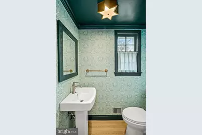 5047 Glenbrook Terrace NW, Washington, DC 20016 - Photo 14