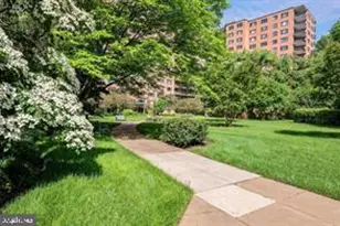 4201 Cathedral Ave NW, Washington, DC 20016 - Photo 2