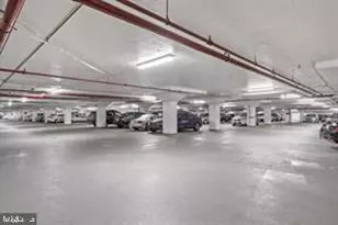 4201 Cathedral Ave NW, Washington, DC 20016 - Photo 36