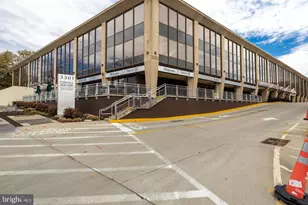 4201 Cathedral Ave NW, Washington, DC 20016 - Photo 42