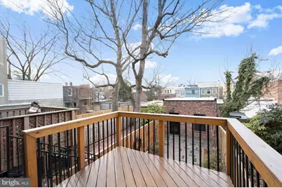 237 10th Street SE, Washington, DC 20003 - Photo 28