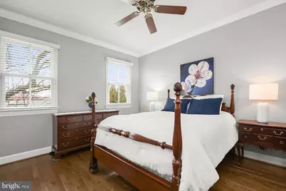 237 10th Street SE, Washington, DC 20003 - Photo 16