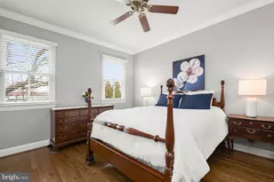 237 10th St SE, Washington, DC 20003 - Photo 16