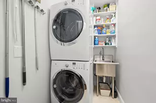 237 10th St SE, Washington, DC 20003 - Photo 20