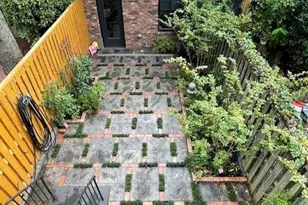 237 10th St SE, Washington, DC 20003 - Photo 32