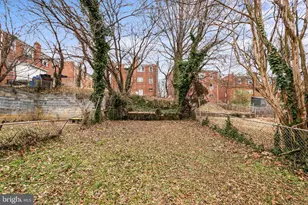 2412 18th St SE, Washington, DC 20020 - Photo 32