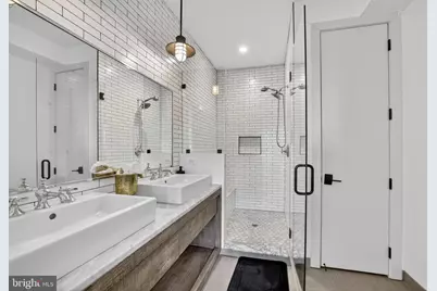 774 Girard Street NW #2W, Washington, DC 20001 - Photo 14