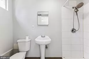 4225 Meade St NE, Washington, DC 20019 - Photo 32