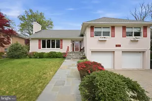 7041 31st St NW, Washington, DC 20015 - Photo 2