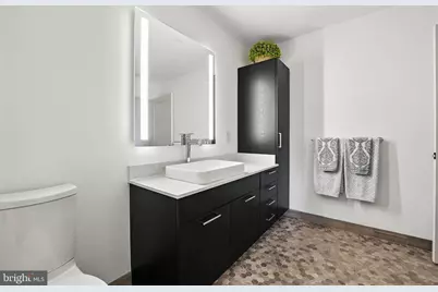 70 N St SE #N913, Washington, DC 20003 - Photo 16