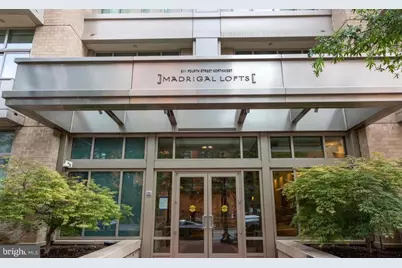 811 4th Street NW #404, Washington, DC 20001 - Photo 2