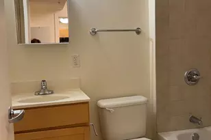 800 4th St SW, Washington, DC 20024 - Photo 8